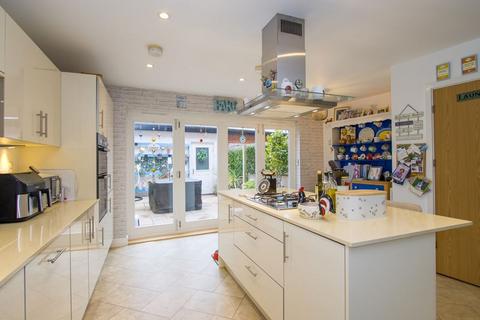 4 bedroom townhouse for sale, Trem Elai, Penarth