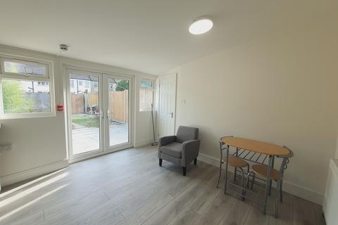 undefined, Tudor Road, Hayes, UB3