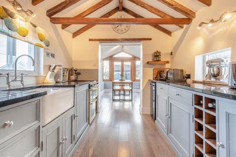 3 bedroom cottage for sale, Central Village Cottage, Malpas.