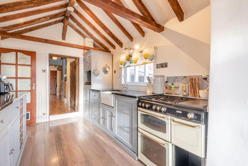 Kitchen 4