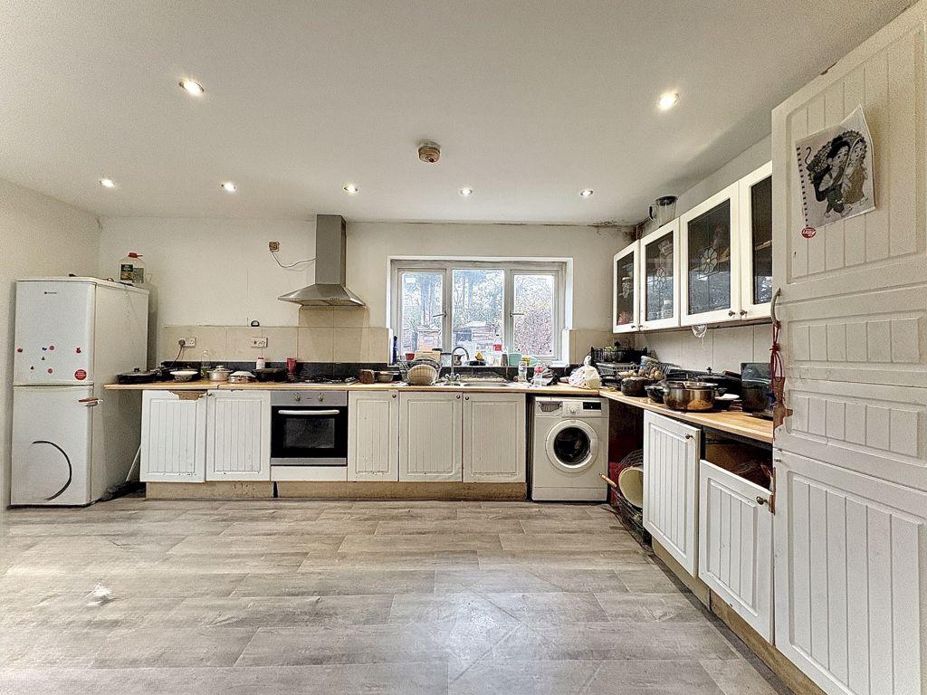 Dining kitchen