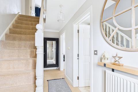 3 bedroom terraced house for sale, Eastbury Way, Swindon SN25