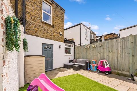 3 bedroom apartment to rent, Criterion Buildings, Portsmouth Road, KT7