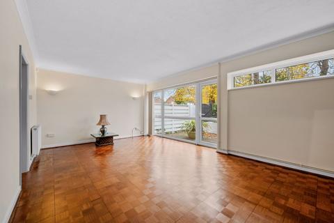 3 bedroom semi-detached house for sale, Wellsmoor Gardens, Bickley, Bromley