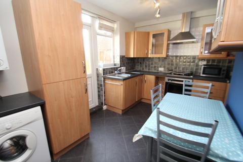 undefined, Roxholme Grove, Leeds, West Yorkshire, LS7