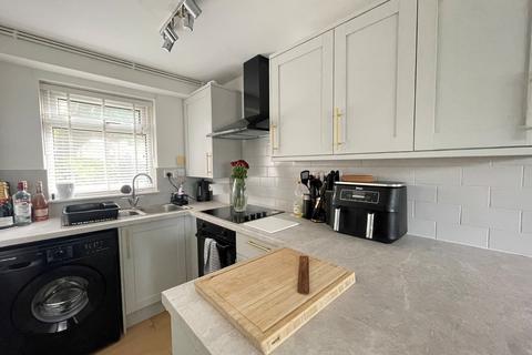 1 bedroom flat to rent, Belle Vue Court, Leeds, LS3