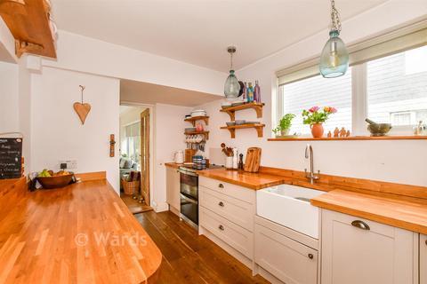 3 bedroom semi-detached house for sale, Palmarsh Crescent, Hythe CT21