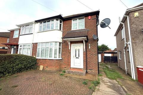 3 bedroom semi-detached house for sale, Vauxhall Park, Luton LU2