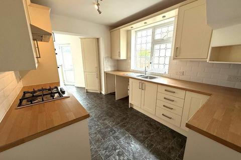3 bedroom semi-detached house for sale, Vauxhall Park, Luton LU2