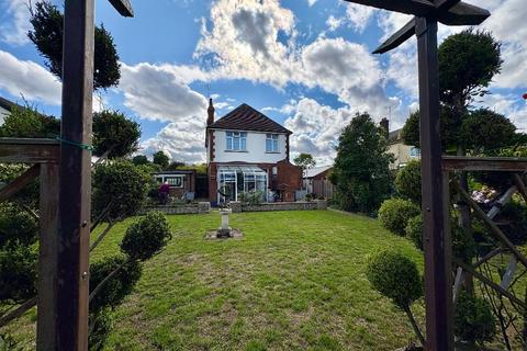3 bedroom detached house for sale, Sundon Road, Chalton, Luton, Bedfordshire, LU4 9UA
