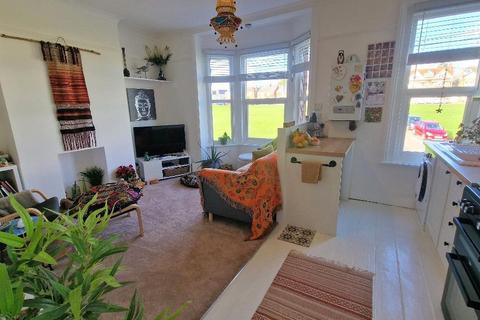 2 bedroom flat for sale, Lower Green Road, St Helens, Isle of Wight, PO33 1UB