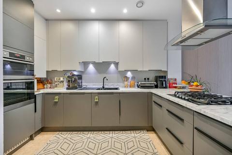 69 Marbaix Gardens, Isleworth, TW7 4FD