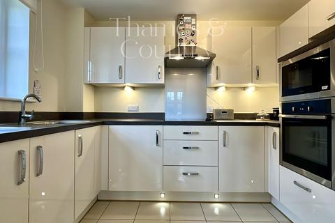 2 bedroom retirement property for sale, Swift House, Maidenhead SL6