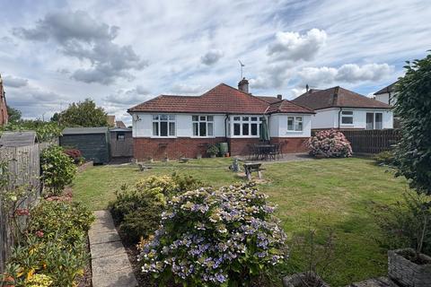 2 bedroom bungalow for sale, Springfield Avenue, St. Michaels, Tenterden, Kent, TN30