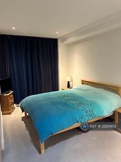 undefined, Ferry Lane, Ferry Quays, TW8