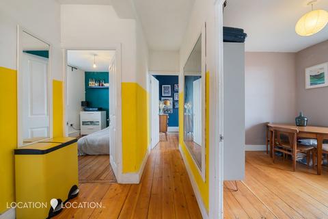 Flat 21, Yalding House Clarence Road, London, E5 8JN