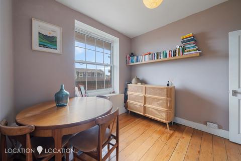 Flat 21, Yalding House Clarence Road, London, E5 8JN