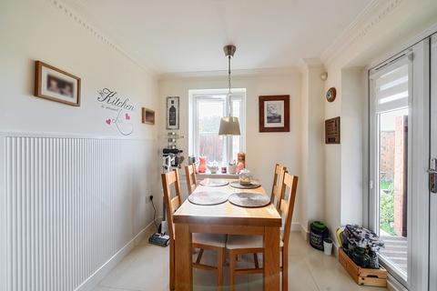 3 bedroom end of terrace house for sale, Vauxhall Way, Bedfordshire LU6