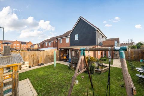 Vauxhall Way, Bedfordshire LU6