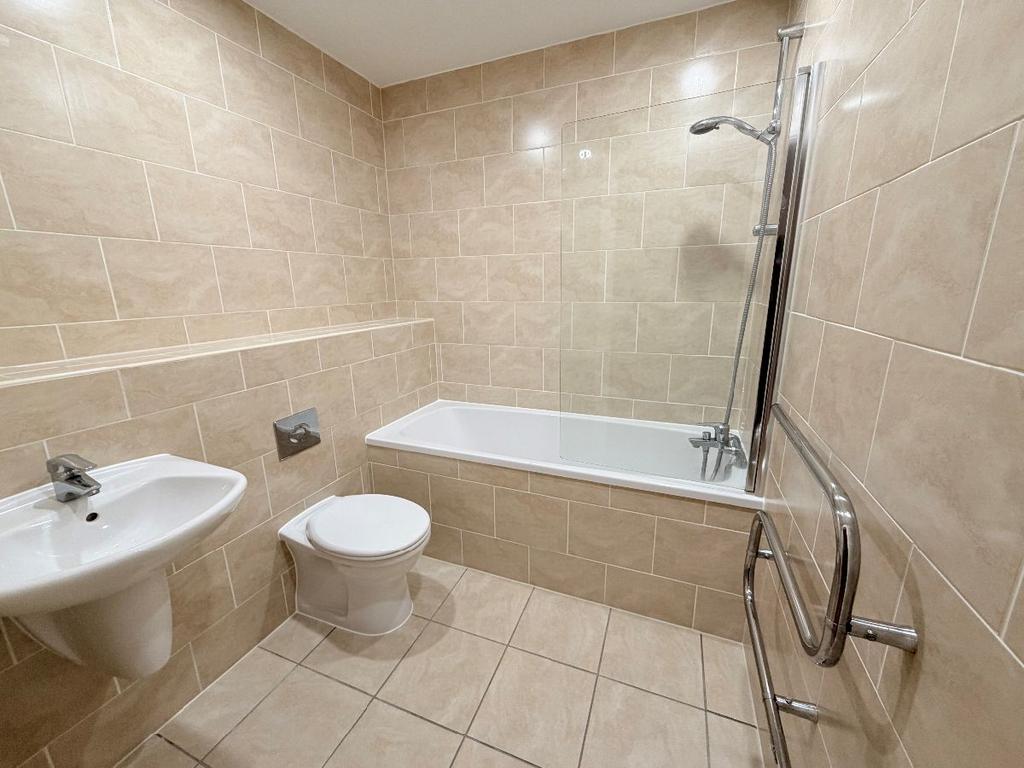Main Bathroom