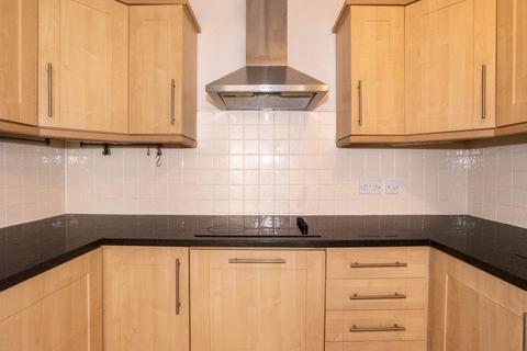 2 bedroom apartment to rent, Royal Drive, London  N11