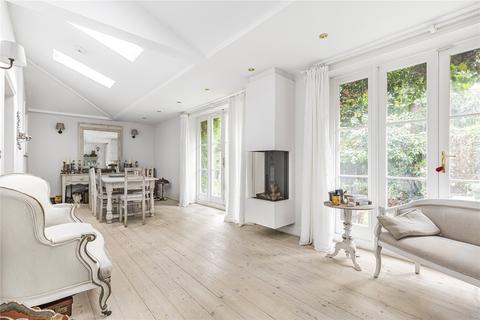 undefined, St. Margarets Road, Twickenham, TW1