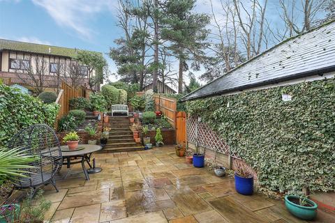 undefined, Lavender Close, Leatherhead, Surrey, KT22