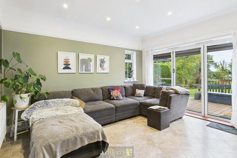 undefined, Hillside Walk, Brentwood, Essex, CM14