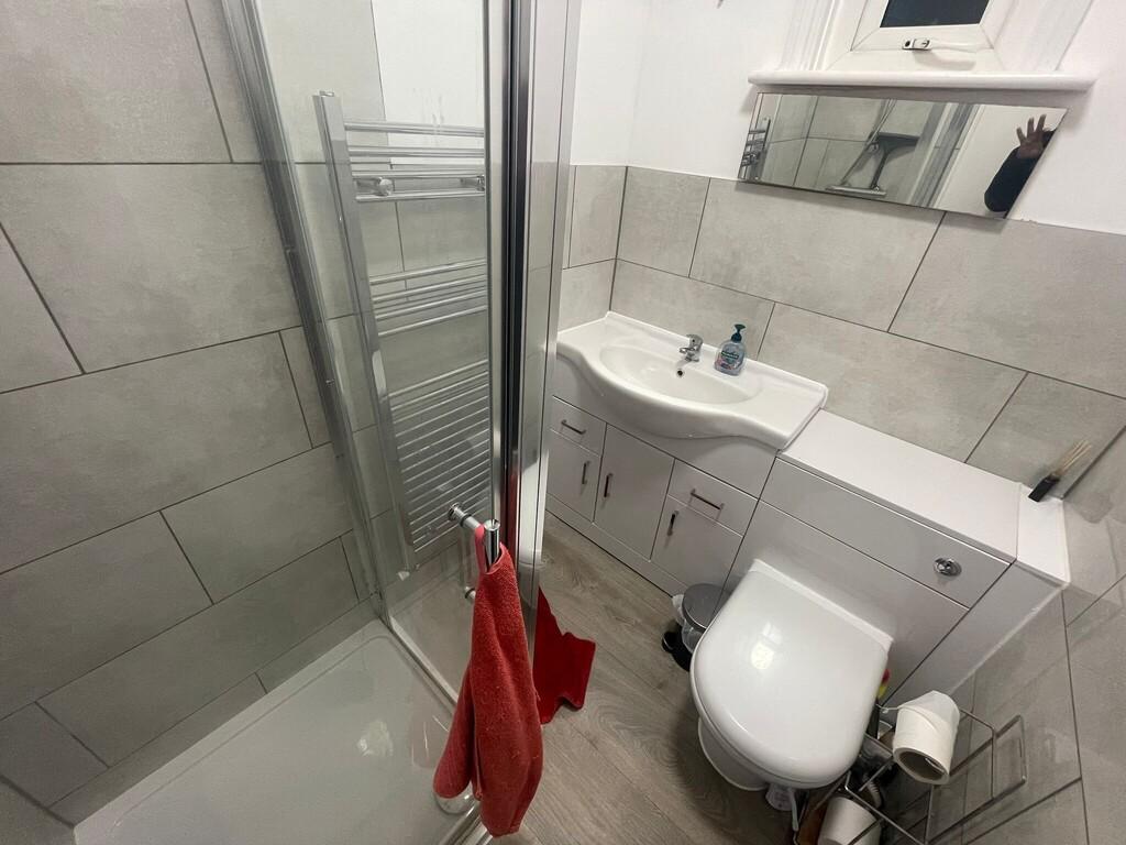W/c Shower
