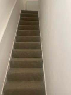 1 bedroom flat to rent, 217A  Streatham Road