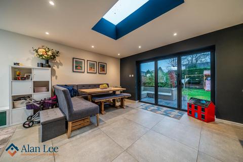 undefined, Langdale Close, Macclesfield, SK11 7YS