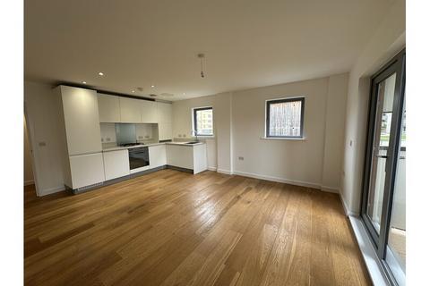 2 bedroom apartment to rent, Glenalmond Avenue, Cambridge CB2