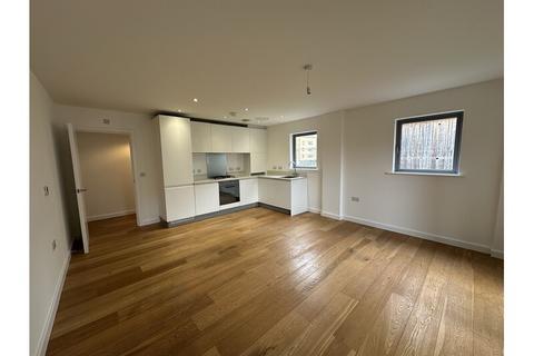 2 bedroom apartment to rent, Glenalmond Avenue, Cambridge CB2
