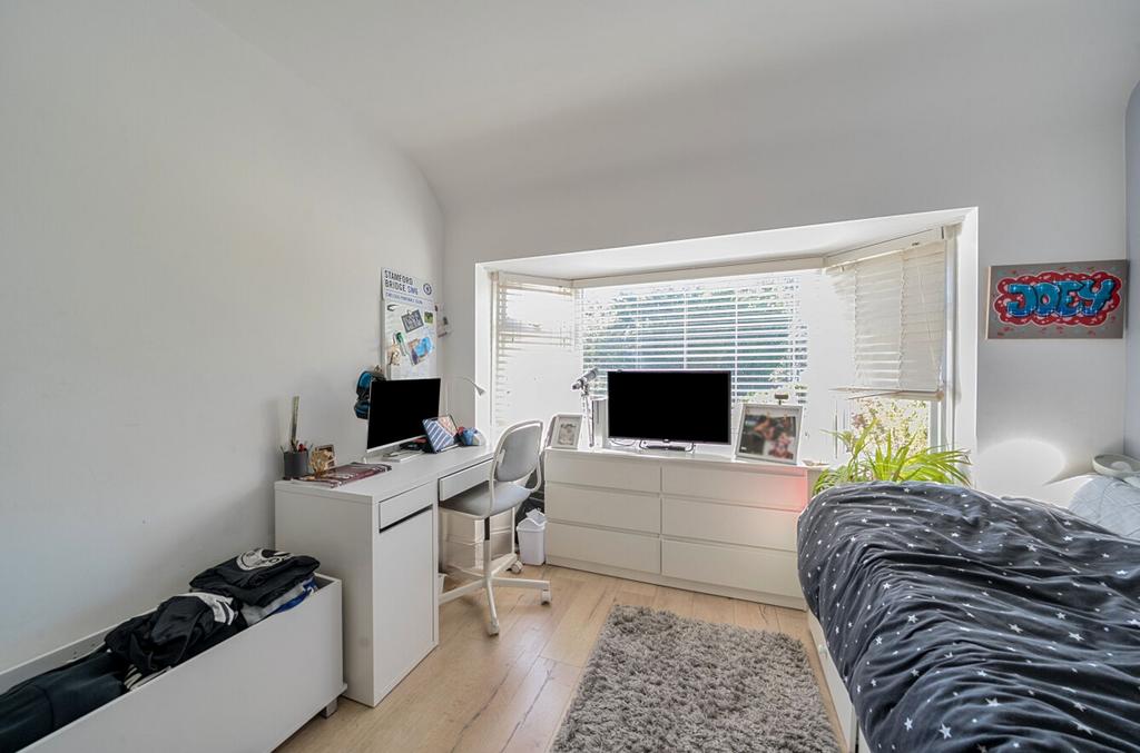 Rear Bedroom
