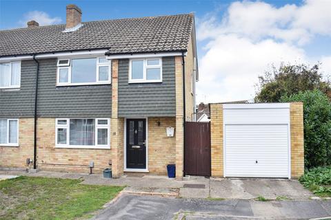 undefined, Lucas Close, Hampshire GU46