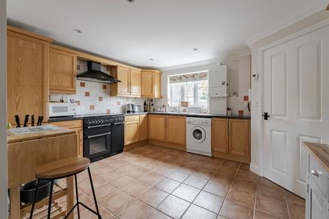 undefined, Pearsons Close, Holt