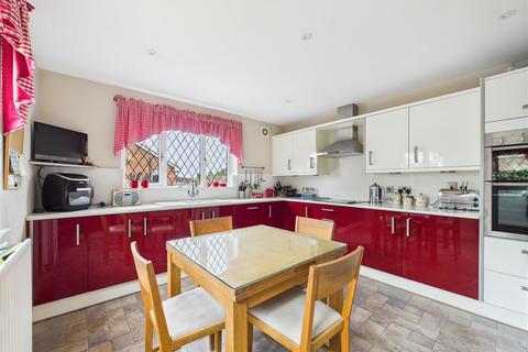 4 bedroom detached house for sale, Bull Pasture, South Cave