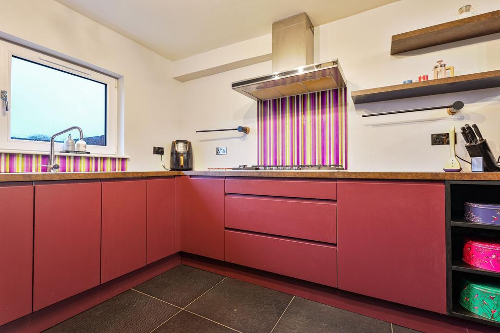 Breakfasting Kitchen