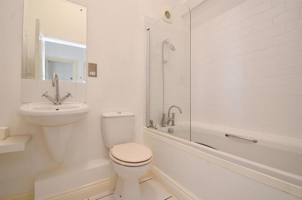 Bathroom.jpg