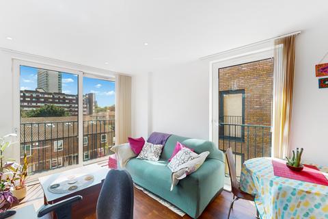 1 bedroom apartment for sale, Baroque Gardens, Grand Canal Avenue, Surrey Quays SE16