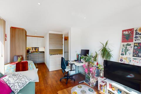 1 bedroom apartment for sale, Baroque Gardens, Grand Canal Avenue, Surrey Quays SE16