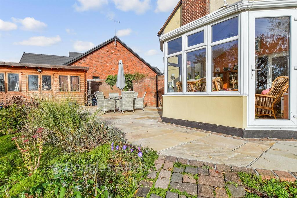 Patio / Decking