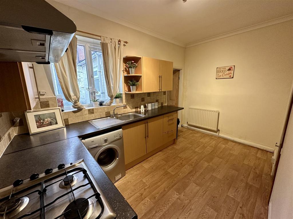 Dining kitchen
