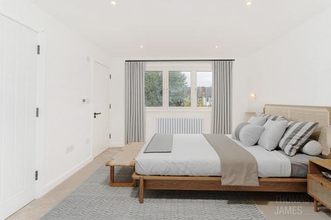 undefined, Lytton Avenue, London, N13