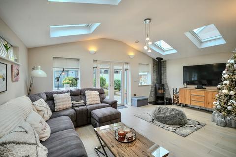 4 bedroom semi-detached house for sale, Hazel Avenue, Sheringham, NR26