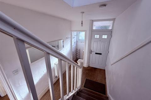 3 bedroom end of terrace house for sale, Woodcote Road, Warwick