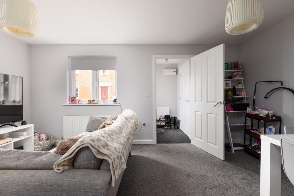 56 Snowberry Walk, BS5-6.jpg