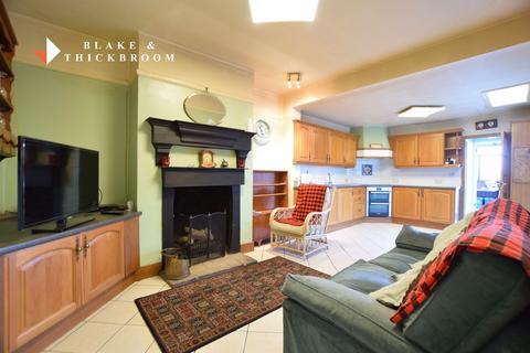 3 bedroom semi-detached house for sale, Freeland Road, Clacton-on-Sea