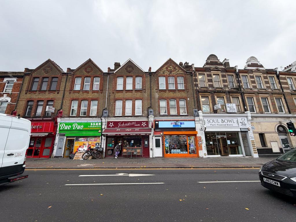 Lea Bridge Road E10