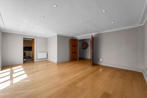 2 bedroom apartment to rent, Oriel Drive, London SW13